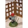Gammel Wendt und Kühn figur, dreng med blomster og spand, h: 6 cm.