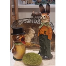 Easter ornament, candycontainer, papier-mache, duck with a hat, h: 14,5 cm.