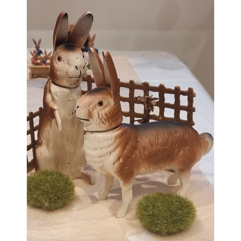 Old Easter bunnies, papier-mache, candycontainer, h: 18 - 21 cm.