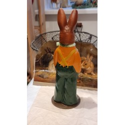 Påskepynt, papmachè, candycontainer, hare med grønne bukser + glansbillede, h: 25 cm.