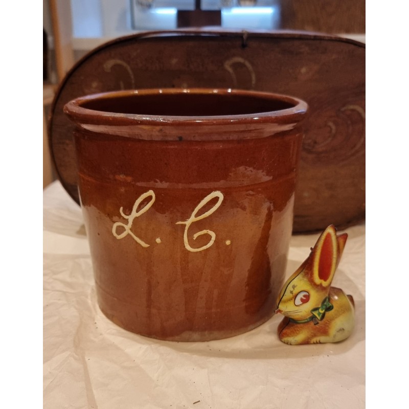 Old pottery, pickle jar with initials, size: 15 x 16 cm.