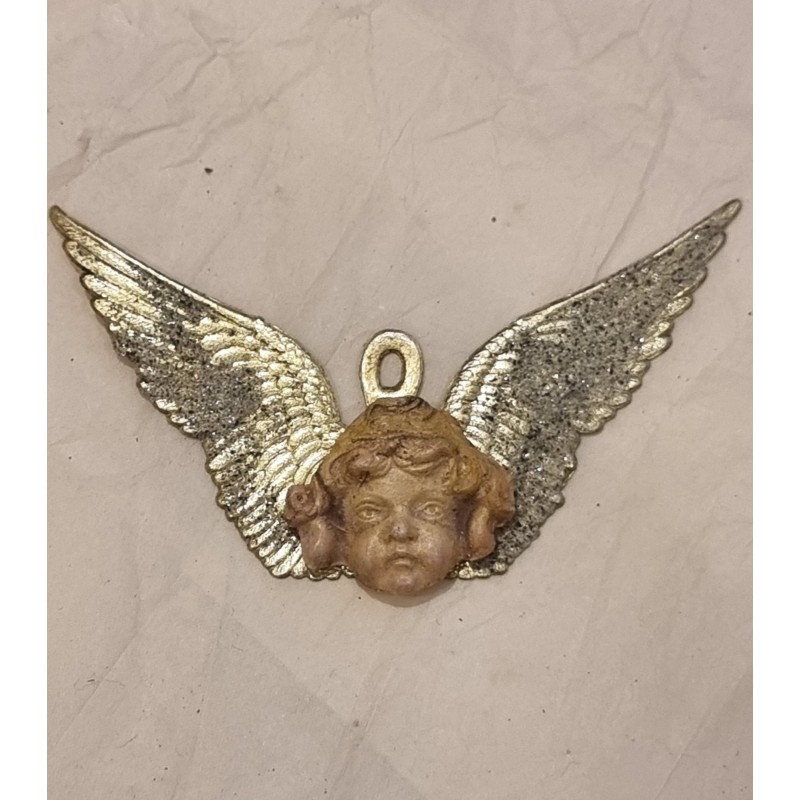 Angel hanger with antique Dresden wings/stone dust, size: 6,5 x 9,5 cm.
