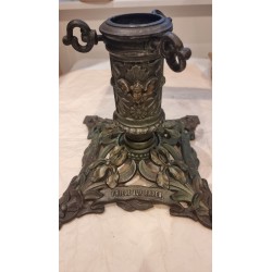 Antique tree foot, art nouveau, angels, lilies, iris, size : 28 x 28, h: 25 cm, Ø: 6 cm.