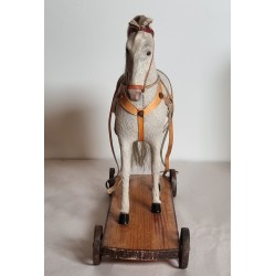 Antique horse on wheel, size: h 31 cm(horse), plate 31x9,5 cm.