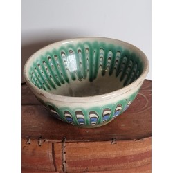 Old pottery, bowl with cowhorn pattern, h: 11 cm Ø: 20 cm.