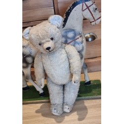 Gammel bamse, navn ??, h: 46 cm.