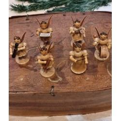 Antikt Wendt und Kühn orkester, 6 "stjerne" musikere, h: 6,5 cm (figur)