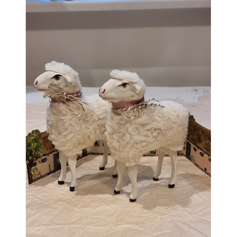 Tall sheep with white necklace , h: 16 cm.