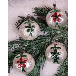Antique glass ornament, art nouveau, with leaves and fruits, h: 5,5 cm.