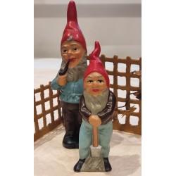 Old ceramic gnom/elf with a shovel, Heissner, h: 15 cm.