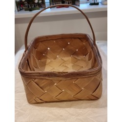 Antique chip basket, size: 28(incl.hanger)x35x27cm.
