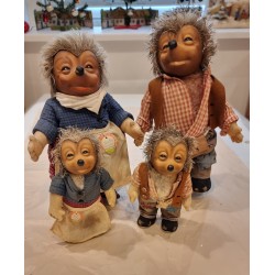 2 gamle store, (h: 28 cm)...