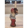Antik gips nisse med krukke/lysholder, h: 14 cm.