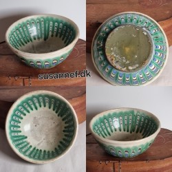Old pottery, bowl with cowhorn pattern, h: 11 cm Ø: 20 cm.