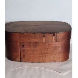 Tall antique wig box, size: 46 x 31 x 20 cm. (2)