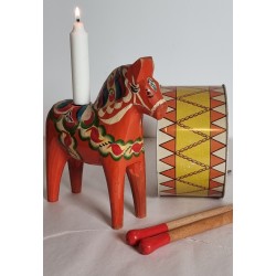 Tall old Dalar horse with candleholder/candle, h: 22 cm.