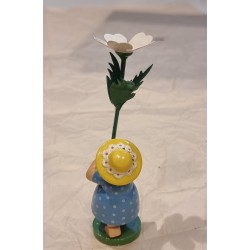 Old Wendt und Kühn figure, girl with flower, h: 6,5 cm. (figure).
