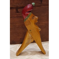 Gammel norsk almuekunst, nøddeknækker 1939, h: 19 cm.
