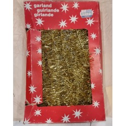 Box (27 x 17 cm) with gold garland, l: 6 m. (unused).
