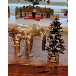 Antique glass ornament, Lauscha, elephant, h: 8,5 cm + Christmas tree with lights and star, h: 12 cm.