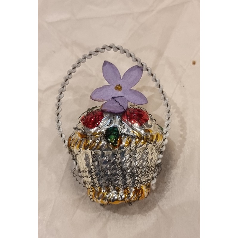 Gammelt glaspynt, blomsterkurv med tråd og chenille hank, h: 7 cm.