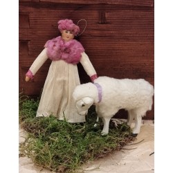 Heavy sheep with purple necklace, h: 7 cm.