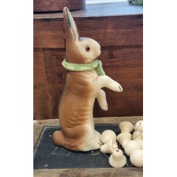 Gammel påskehare, candycontainer, papmachè, h: 22 cm.