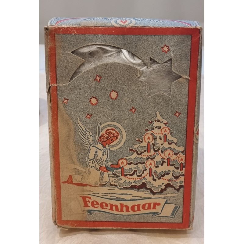 Gammel kasse med fehår, mål: 13 x 19 x 4 cm.