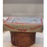 Gammel kasse med fehår, mål: 13 x 19 x 4 cm.
