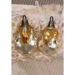 Antique glass ornament, woman head, h: 4 cm.