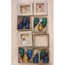 Små gamle orig. kasser (4x) med glas julemænd/gelatine farver, mål: 6,5x4cm(kasse) 4cm (julemand)