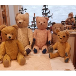 Gammel lys Holstebro bamse (1945 - 1961), h: 70 cm.