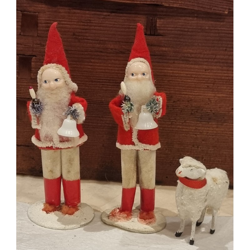 2 old elves/gnoms with bell and candle, h: 14 cm. (2x)