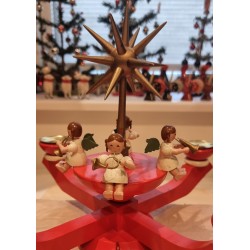 Old Advent candle holder from Erzgebirge with 4 Wendt und Kühn angels, h: 27 cm, Ø: 34 cm.