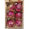 Kasse med gammelt pinkfarvet glaspynt, h: 5,5 cm.