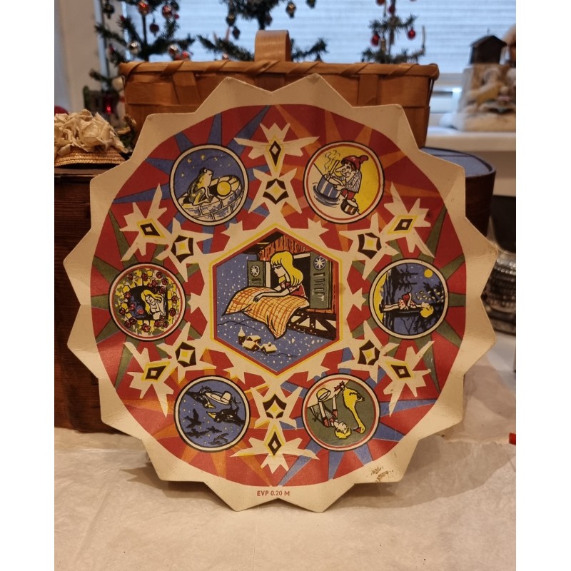 Gammel juletallerken, med forskellige motiver, Ø: 28 cm.