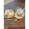 2 small antique hats (Ø:6,5cm), and a brooch.