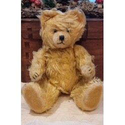 Gammel bamse, navn ?, h: 31 cm.