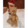 Lille gammel Schuco bamse, h: 11 cm.