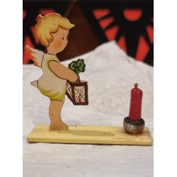 Display with an old angel,...