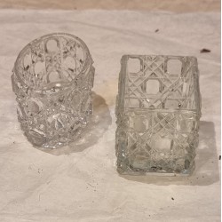 2 antique salt cellar, Fyns glasværk, size: 3,5x5,5 - 4x5 cm.