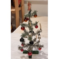 Antikt juletræ i papir med...