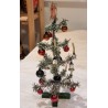 Antikt juletræ i papir med glaspynt, lys og top engle, h: 27 cm.