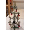 Antikt juletræ i papir med glaspynt, lys og top engle, h: 27 cm.