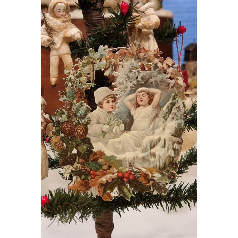 Antique ornament scrap with winter kinder, h: 15 cm.