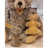Lille gammel Steiff bamse, h: 9 - 9,5 cm. cm.