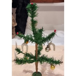 Lille antikt fjertræ med pynt og lys, h: 26 cm.