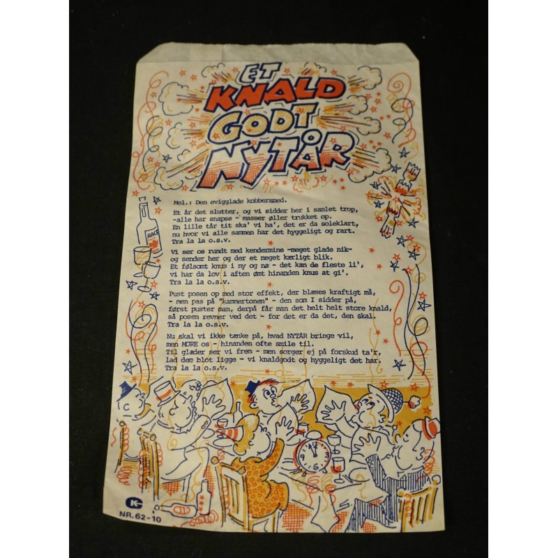 Old new years ornaments, paper sack, size: 29 x 17 cm. (6x)